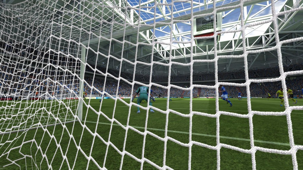 FIFA 13 - Widok z kamery za bramką