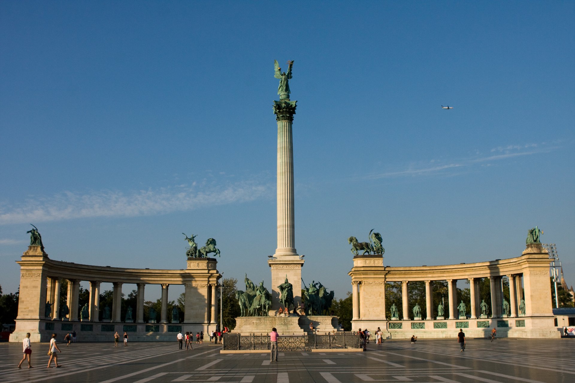 Pomnik tysiąclecia na Placu Bohaterów w Budapeszcie